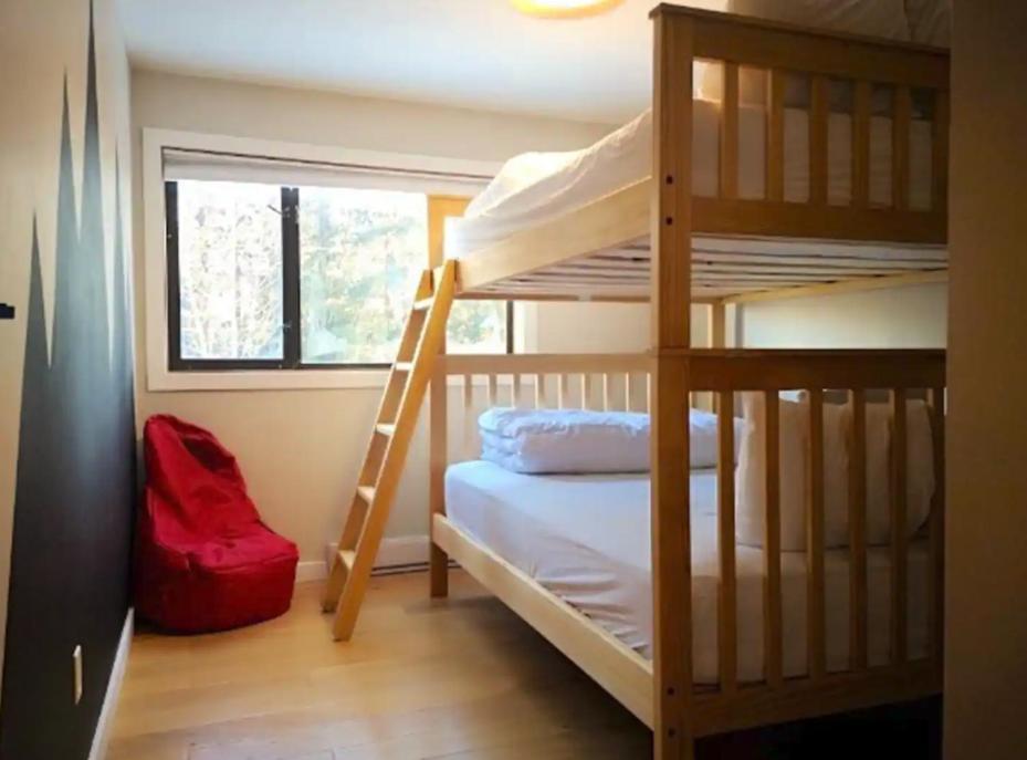 Griz Inn By Stayin เฟอร์นี ห้อง รูปภาพ